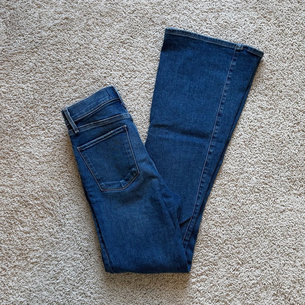 Abercrombie & Fitch Dark Blue Flare Jeans - Size 25/0R - Picture 4 of 6
